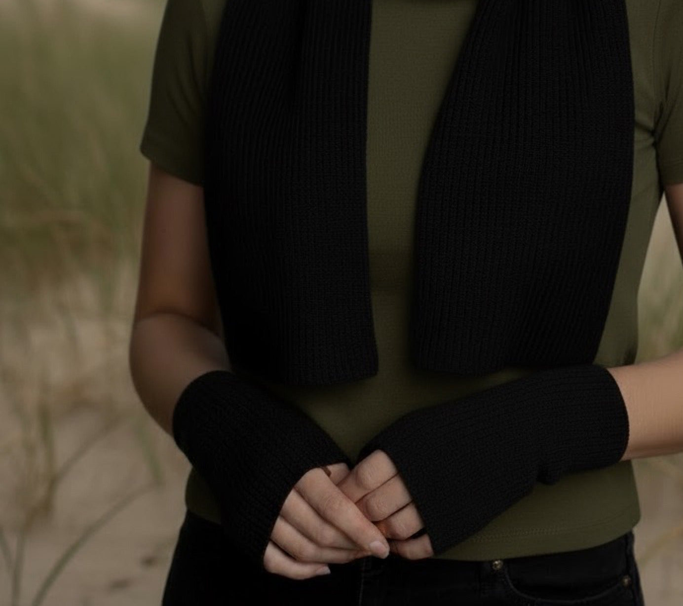 Get Knitted Wrist Warmer